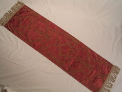 Chopin: Table Runner
