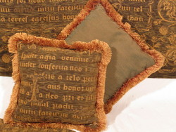 Illiad: 30cm Moss cushion