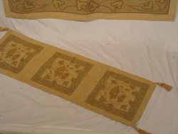 Margeaux: Panel - Table Runner